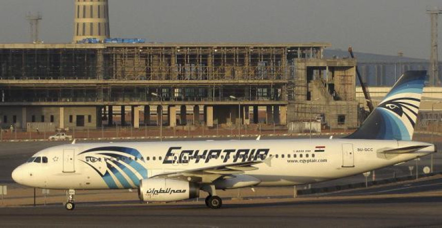 Grci: Avion je naglo "vertikalno" propao