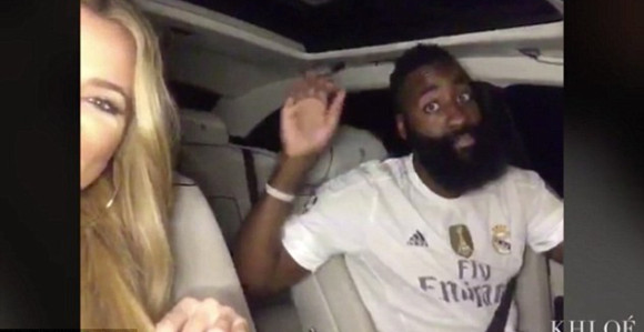 Harden polomio paparacu prste?!