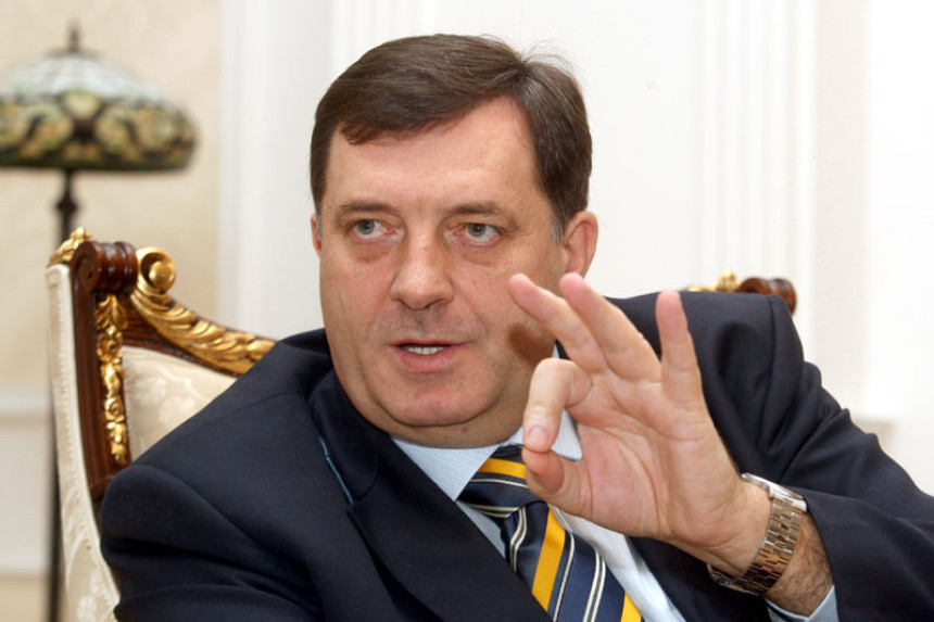 Dodik: Stavio mi je metu na čelo