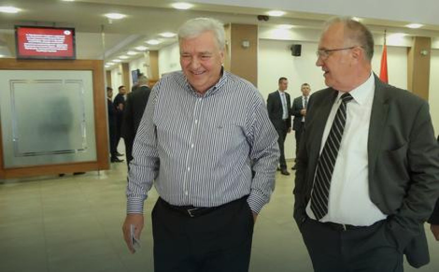 Pavićev DNS se vraća u staro jato
