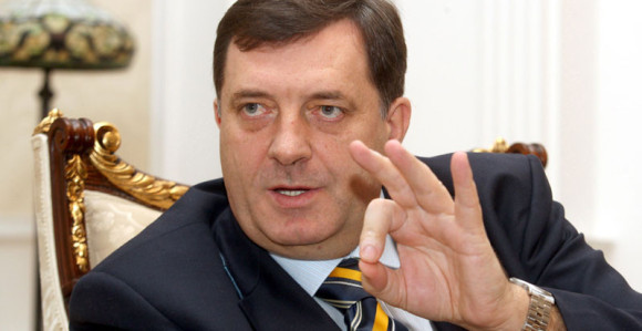 Dodik: Stavio mi je metu na čelo