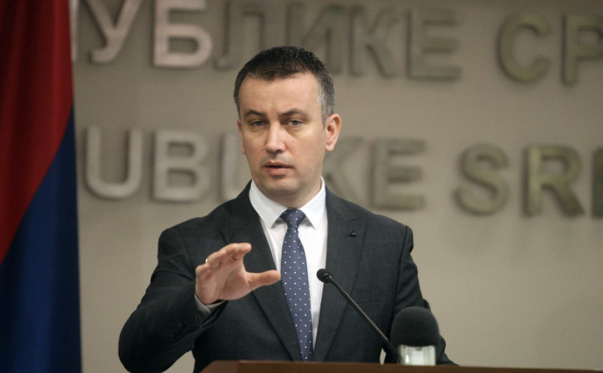 "Davida žele da proglase dilerom"