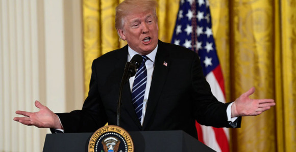 Tramp: Zastave na pola koplja