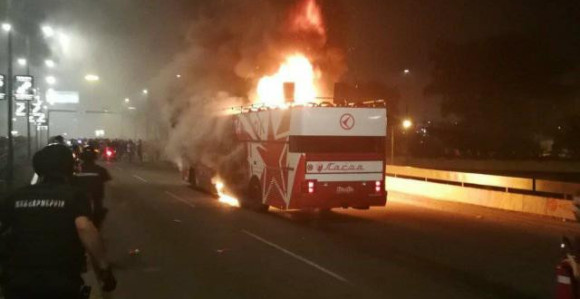 Video: Zapalio se Zvezdin autobus! 