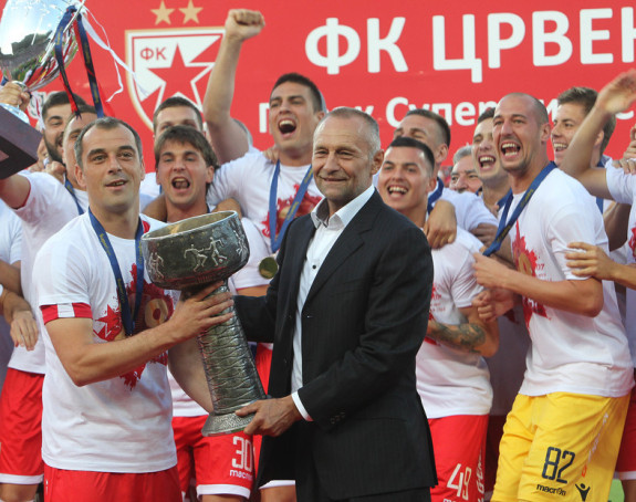 Žurka na "Rajku Mitiću", Zvezda proslavila titulu!