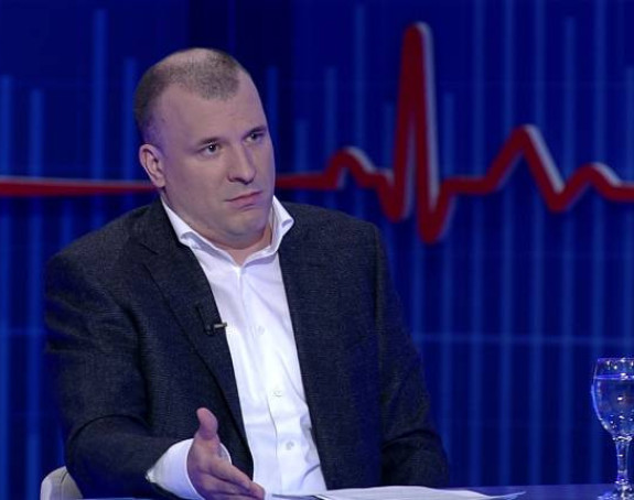 Pitanje Kosova je teret za Vučića 