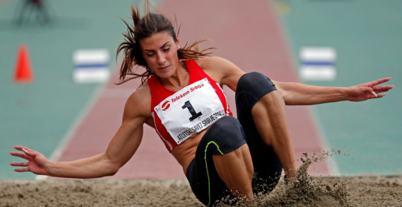 Ivana Španović o buđenju, slatkišima, svadbi i zastavi...
