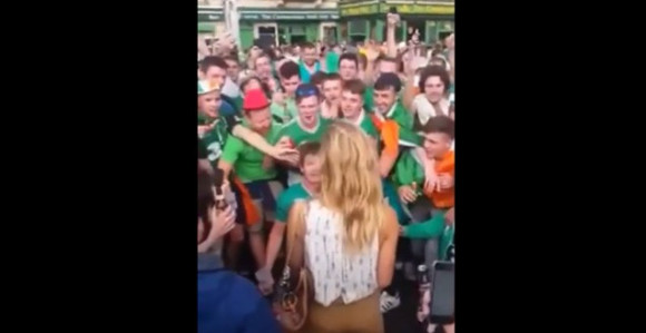 Video: Kad veseli Irci sretnu lijepu Francuskinju i zapjevaju...!