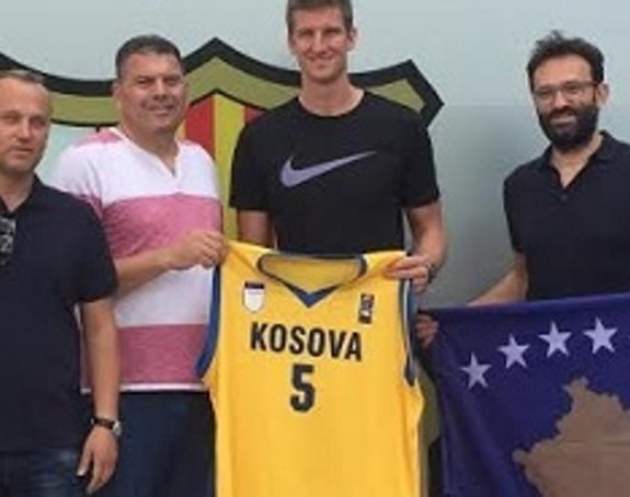 Doelman iz Barselone će igrati za Kosovo!