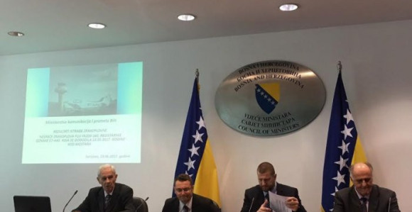 Avion pao zbog infarkta pilota