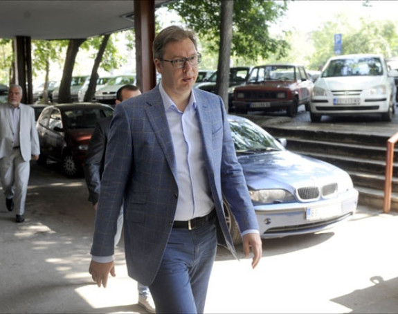 Посланици СНС подржаће Ану 