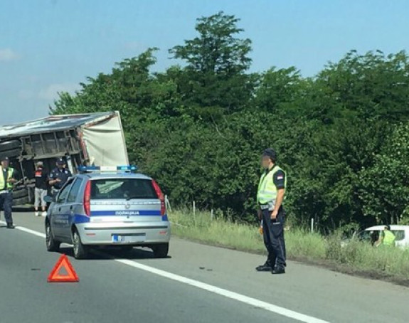 Возач камиона превезен у УЦ