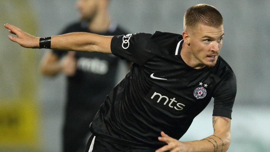 Oženjeni Ožegović drugi put u Partizanu: Igraću!
