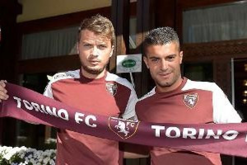 Ademe, baš si srećan, zar ne?!