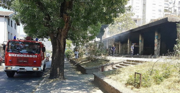 Mostar: Gori napušteni hotel