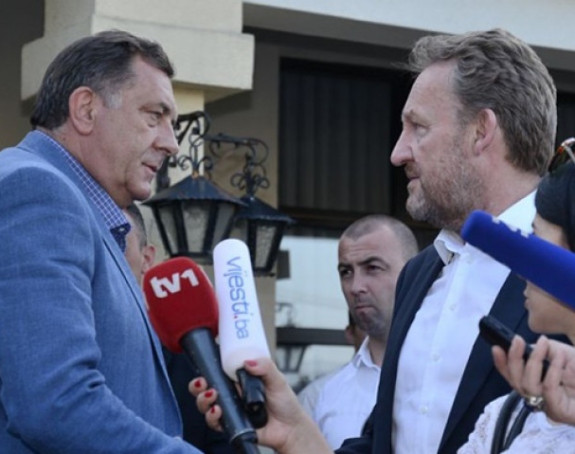 VEĆ VIĐENA FARSA: "Rat" u kojem profitiraju samo Izetbegović i Dodik