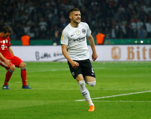 Ramadani sleteo u Minhen da proda Rebića!