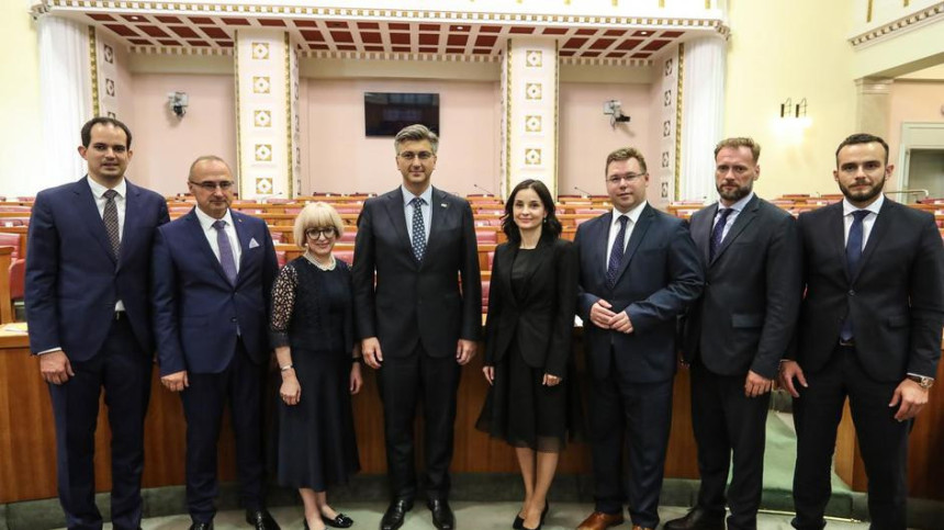 Potvrđeni novi hrvatski ministri