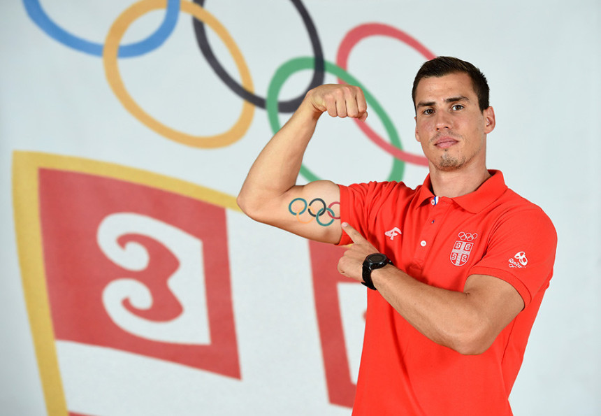 OI - desetoboj: Mihaila Dudaša "izdao" lakat, pa je odustao pred kraj!