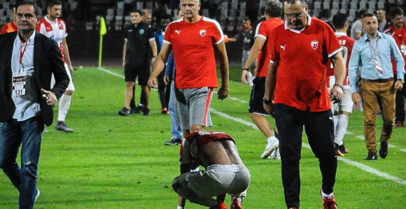Analiza: Šta se događa u svlačionici Zvezde?!