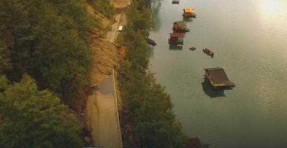 Srbija: Klizišta i odroni zarobili 30 ljudi i djece