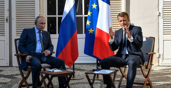 Уочи самита Г7: Путин стигао у Француску  