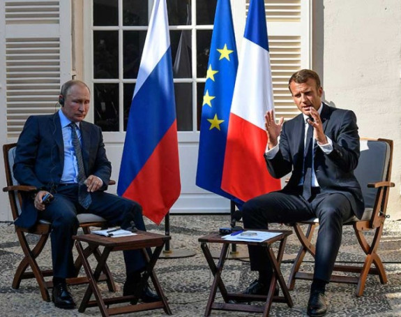 Uoči samita G7: Putin stigao u Francusku  