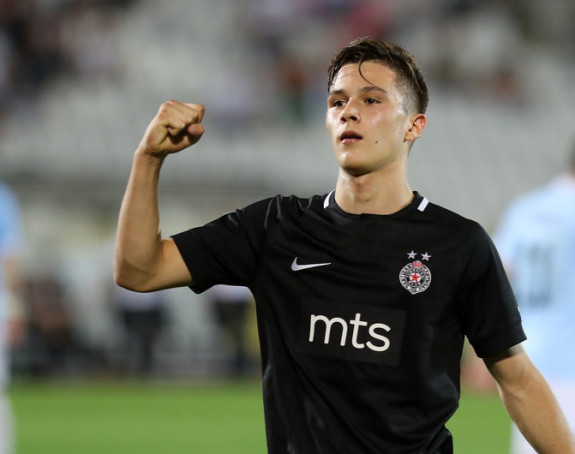 "Фићо, Фићо": Нови јунак Хумске од само 16 година!