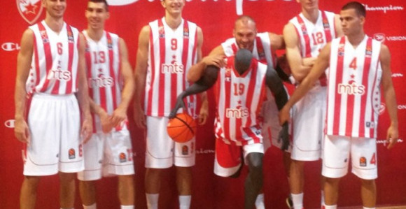 Video: Zvezda predstavila dresove za sezonu 2016/2017