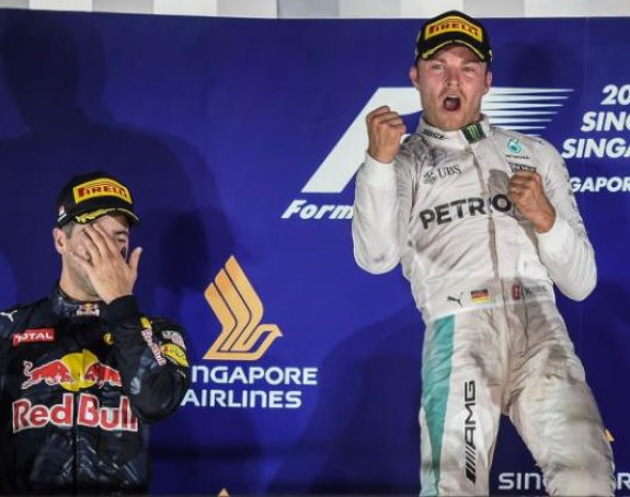 F1: Rozberg uprkos kiksu trijumfovao u Singapuru!