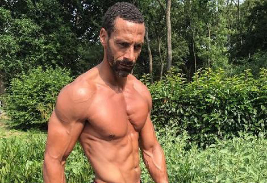 Rio Ferdinand postaje bokser