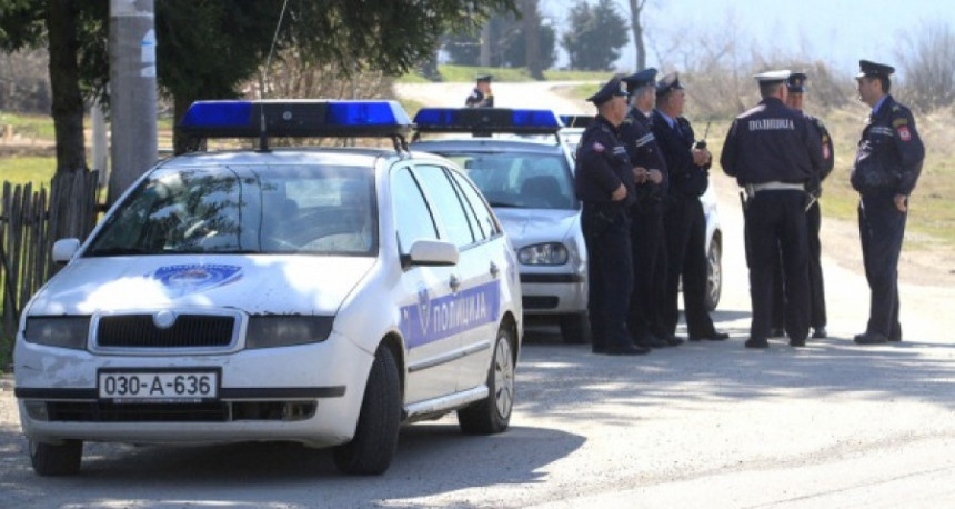 Od siline udarca ostao bez glave