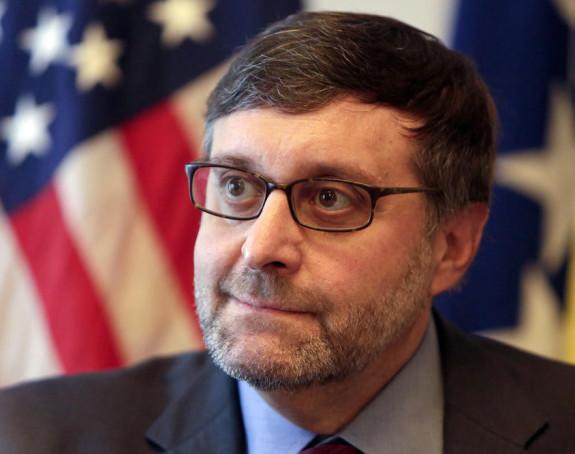 Sledeća vlada Kosova mora da ukine takse