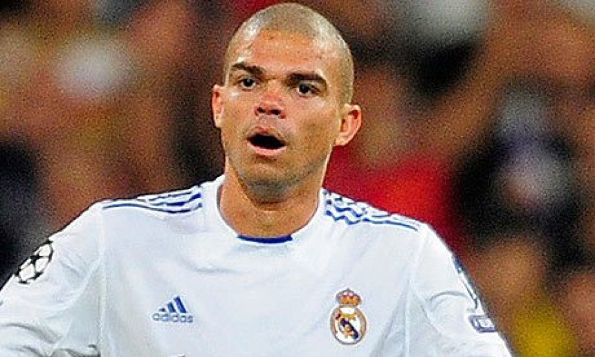 Ako Real ne požuri... Čelsi može već u januaru da uzme Pepea!