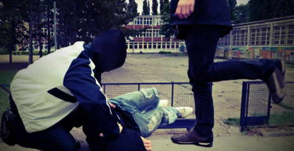 Претукли дјечака на одмору