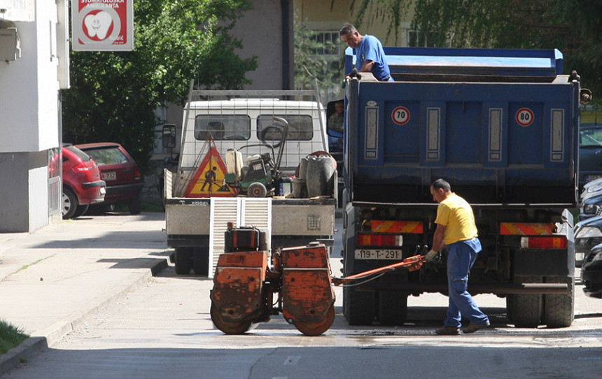 Управа казнила  "Козарапутеве"