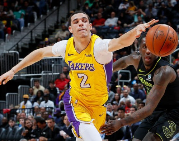 Lonzo Bol - gori šuter od Dvajta i Šeka!