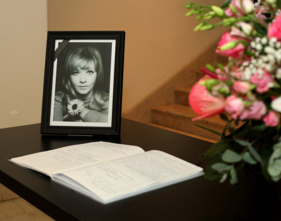 Посљедњи аплауз за Милену Дравић