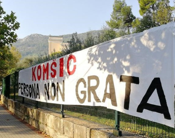 Željko Komšić persona non grata