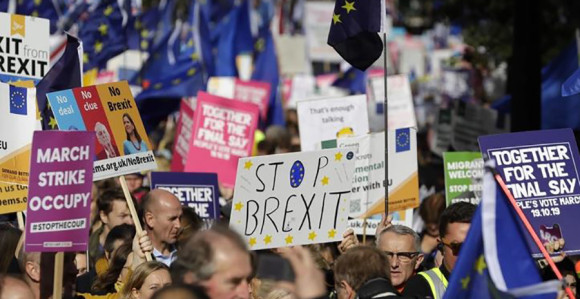 Britanci traže novi referendum o izlasku iz EU