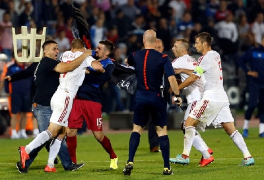 Видео: Албанска битка на Балкану...!