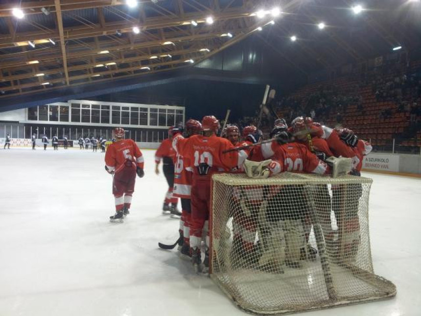 Revanš hokejaša Zvezde Partizanu!