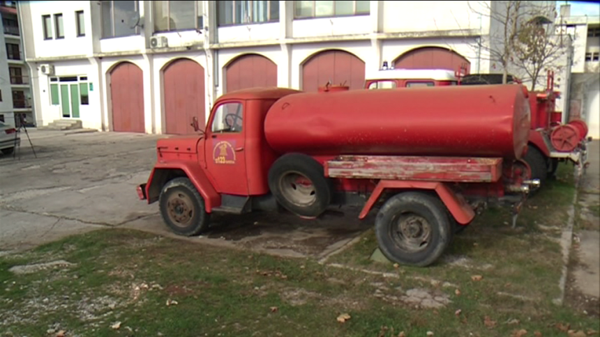 Nemirna noć za vatrogasce i policajce