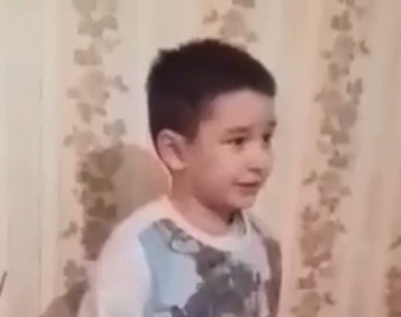 Plače jer želi da bude Bosanac