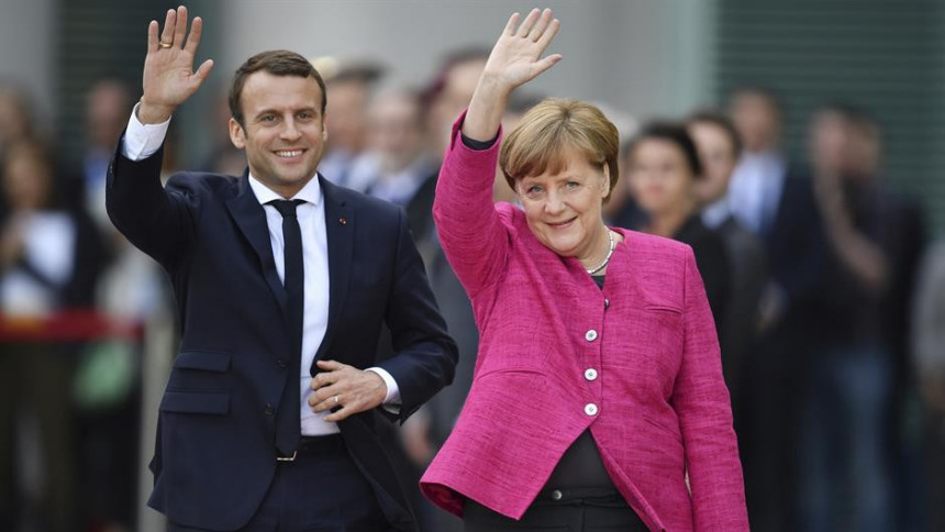 Merkel i Makron o odbrani, evru...