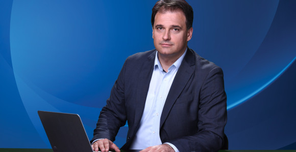 "Лаж је да рушим српски блок"