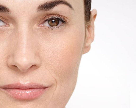 Na licu se vide znaci netolerancije na hranu