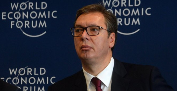 Vučić se vratio na posao, evo ko ga je dočekao