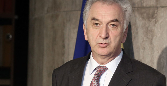 Dodik prihvatio NATO put i izdao Republiku Srpsku