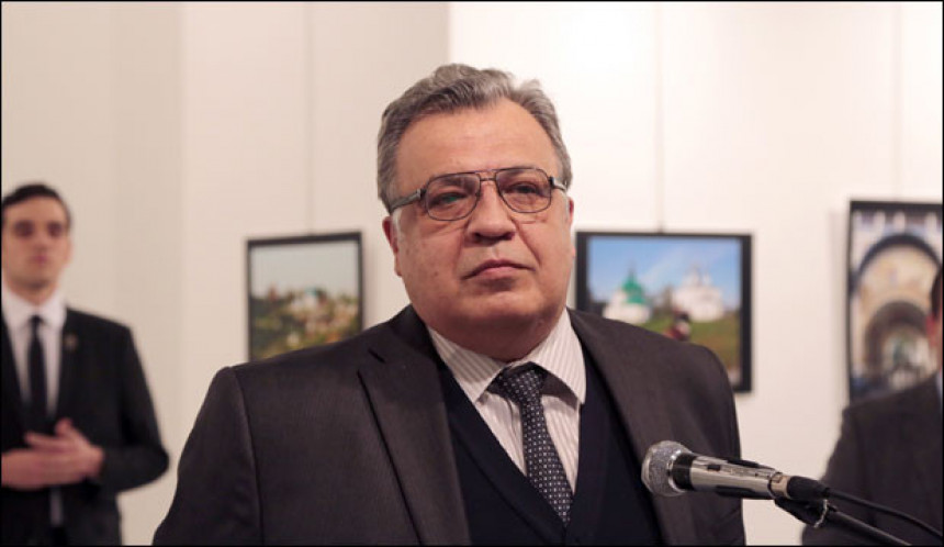 Ruskog ambasadora ubio turski policajac